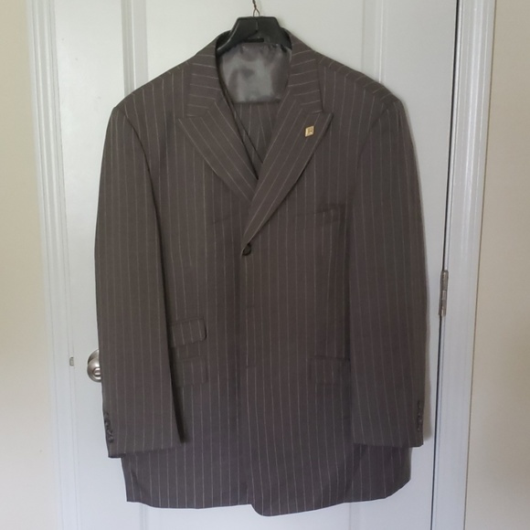 Suit